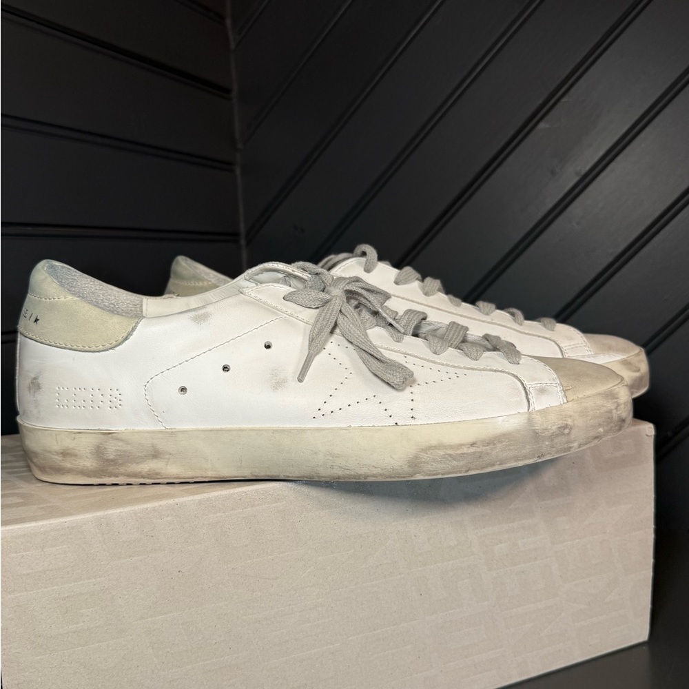 Golden Goose Men's Super-Star with perforated star and ice-gray heel tab - Picture 9 of 16